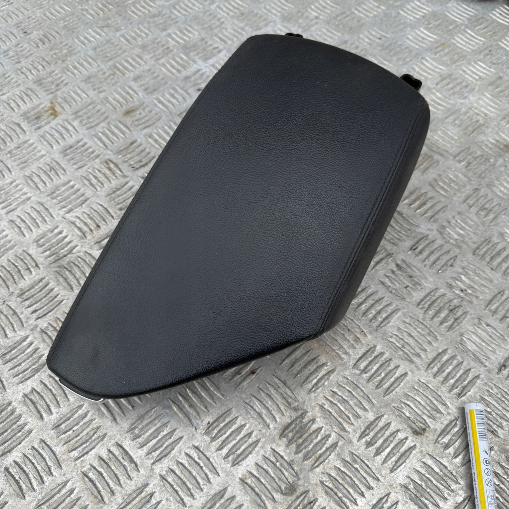 Купити Підлокітник hyundai i40