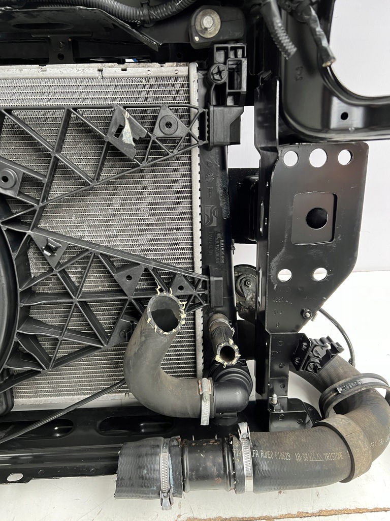 фото №11, Pas передній радіатор lancia delta