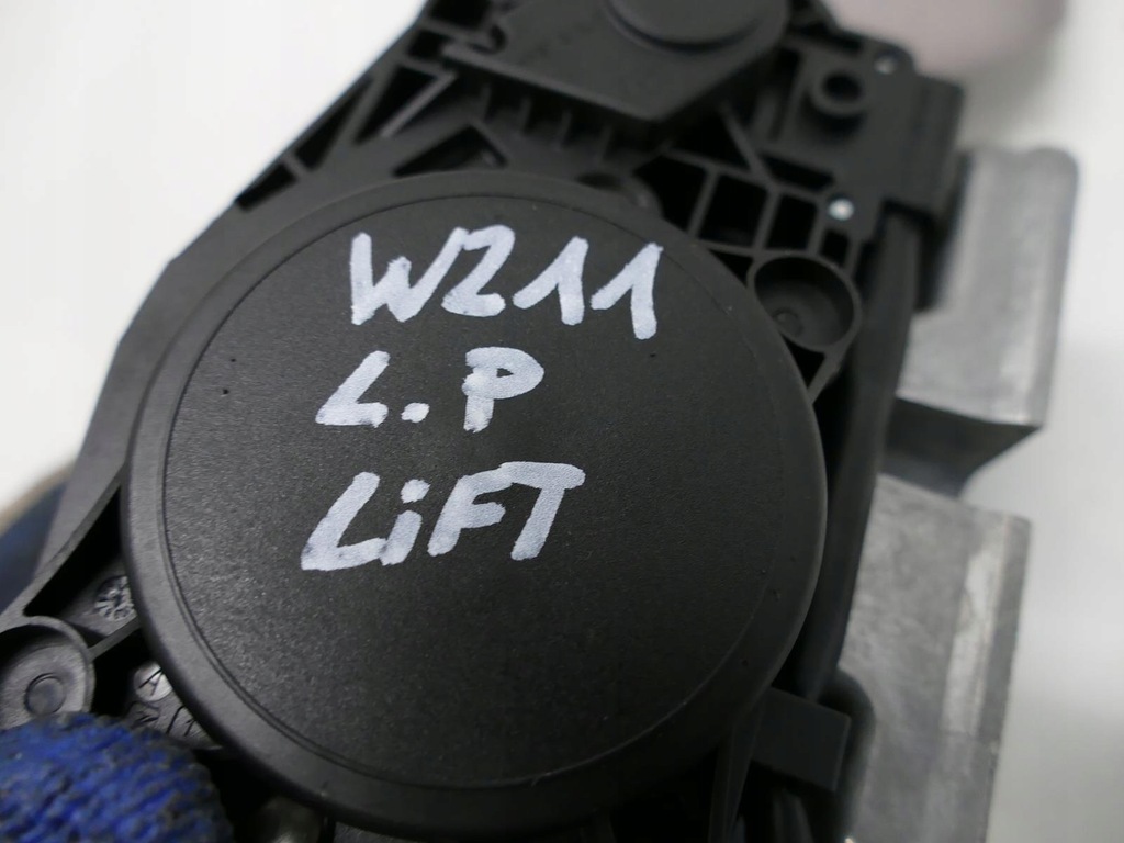 фото №8, Mercedes e w211 lift pas безопасности левый перед