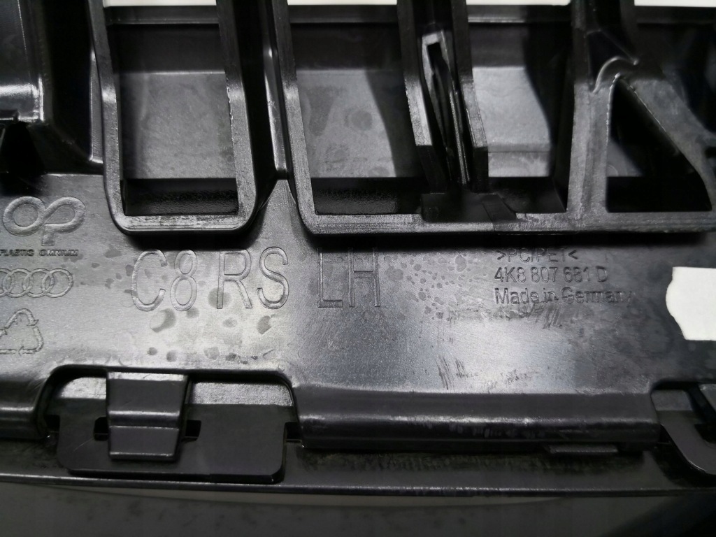 фото №9, Решётка решётка радиатора бампера do audi rs6 c8 rs7 4k8 19- правая перед 4k8807682d