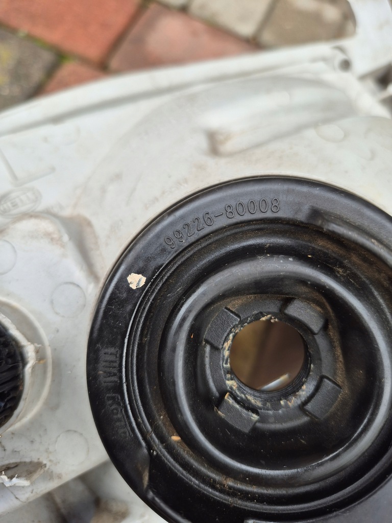 фото №13, Лампа передняя левая фара перед toyota hilux vii 05-08