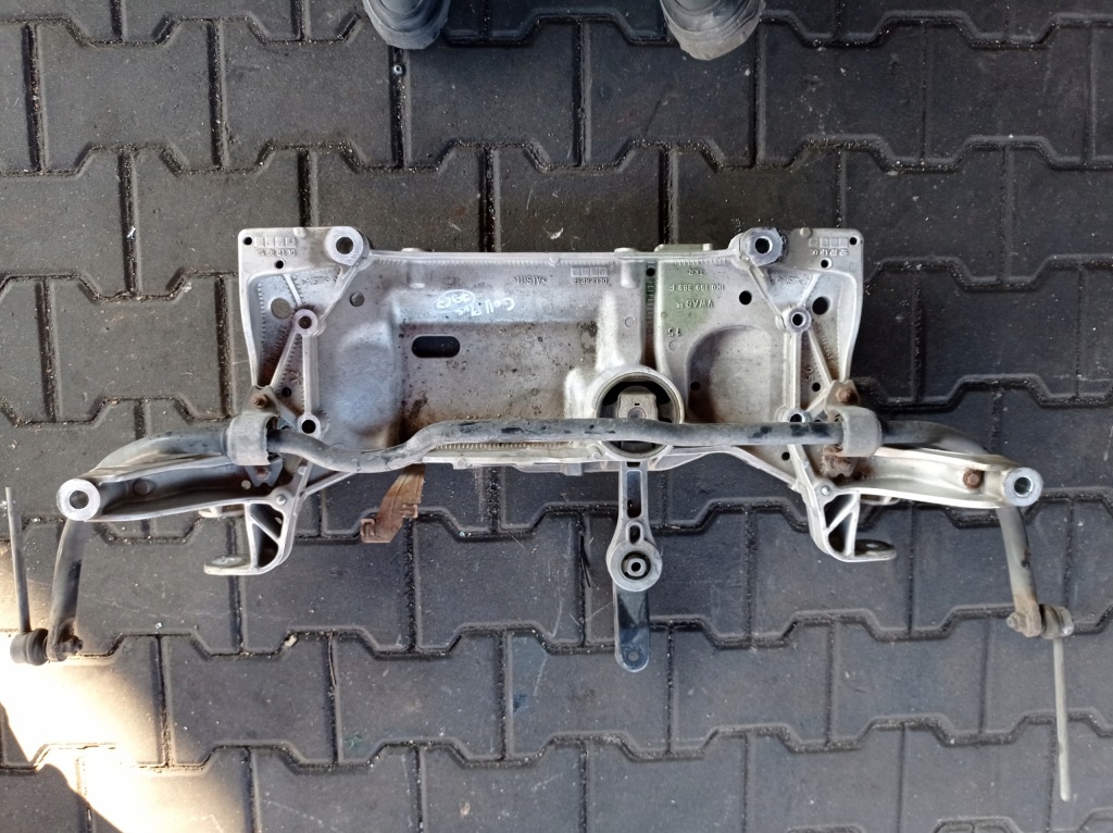 фото №1, Vw golf plus 1.6 fsi подрамник подрамник 1k0199389f
