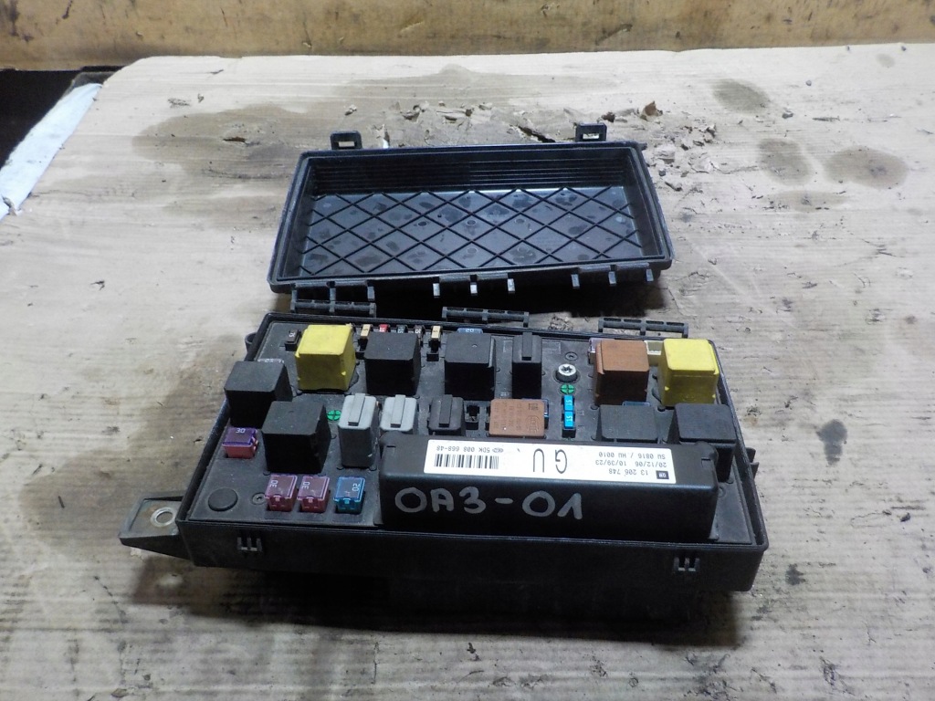 фото №1, Opel astra h 1.9cdti коробка запобіжників