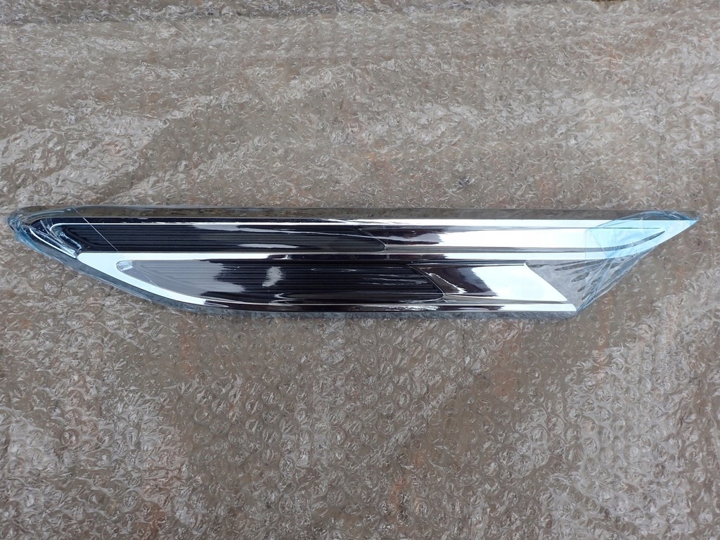 фото №1, Nowa молдинг хром na крыло левый bentley bentayga