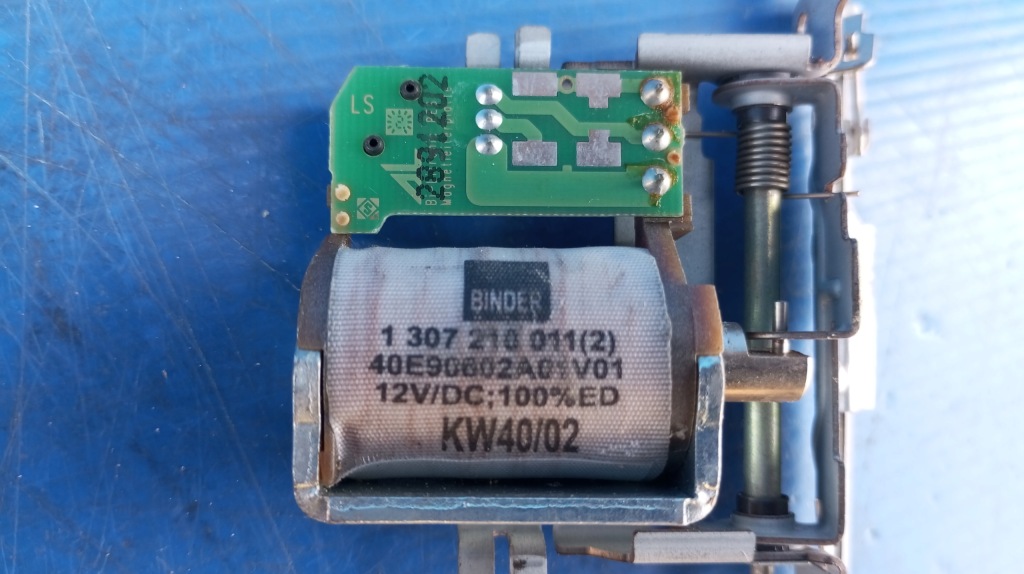 1307210011 электроклапан фонари перед ксенон bmw e46 Цена