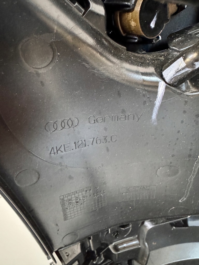 фото №14, Audi e-tron 4ke s-line бампер перед оригинальный