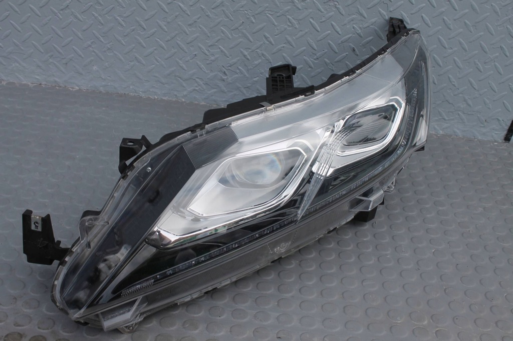 фото №11, Лампа левая передняя фара левый перед mitsubishi eclipse cross 17-20