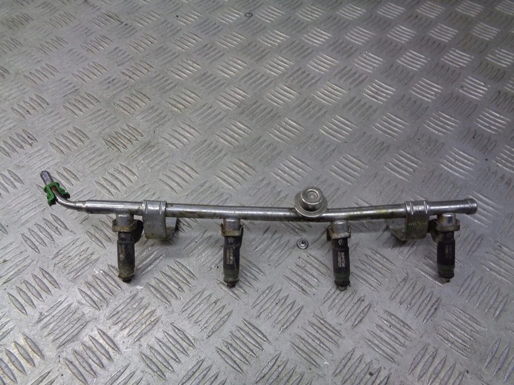 фото №1, Молдинг впрыскная chrysler grand voyager 2.4