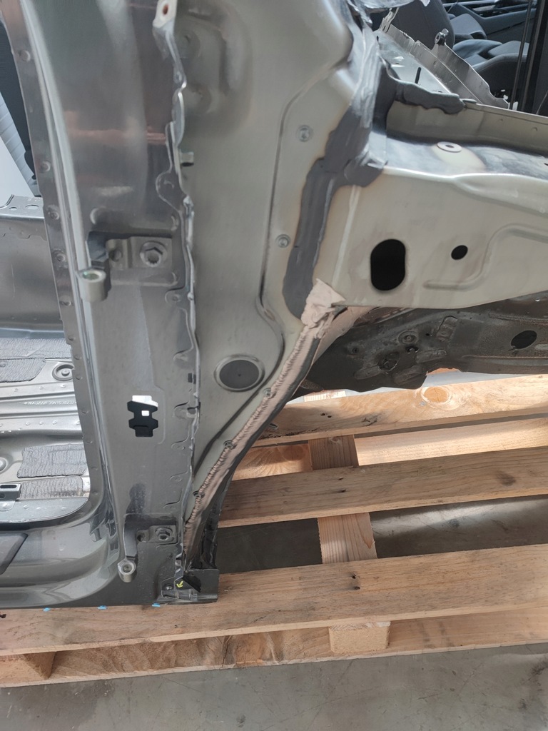 фото №8, Чверть лонжерон права передня підкрилок чашка правий перед audi q3 83a