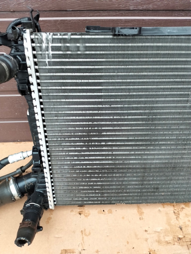 Комплект радиатор интеркулер audi a4 b8 2.0 tfsi механическая коробка передач Недорого