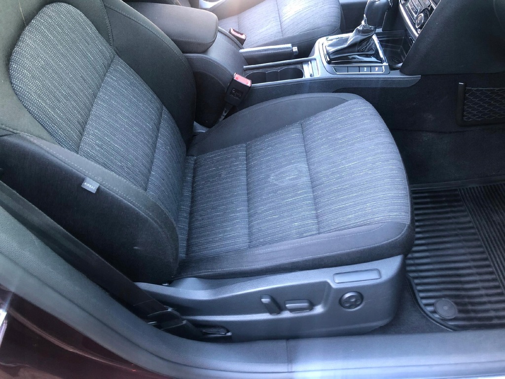 фото №8, Сидіння сидіння заднє сидіння superb iifl sedan електрик