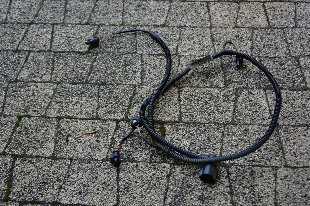 фото №1, Жгут бампера 4 pdc задняя vw jetta 5cu971104