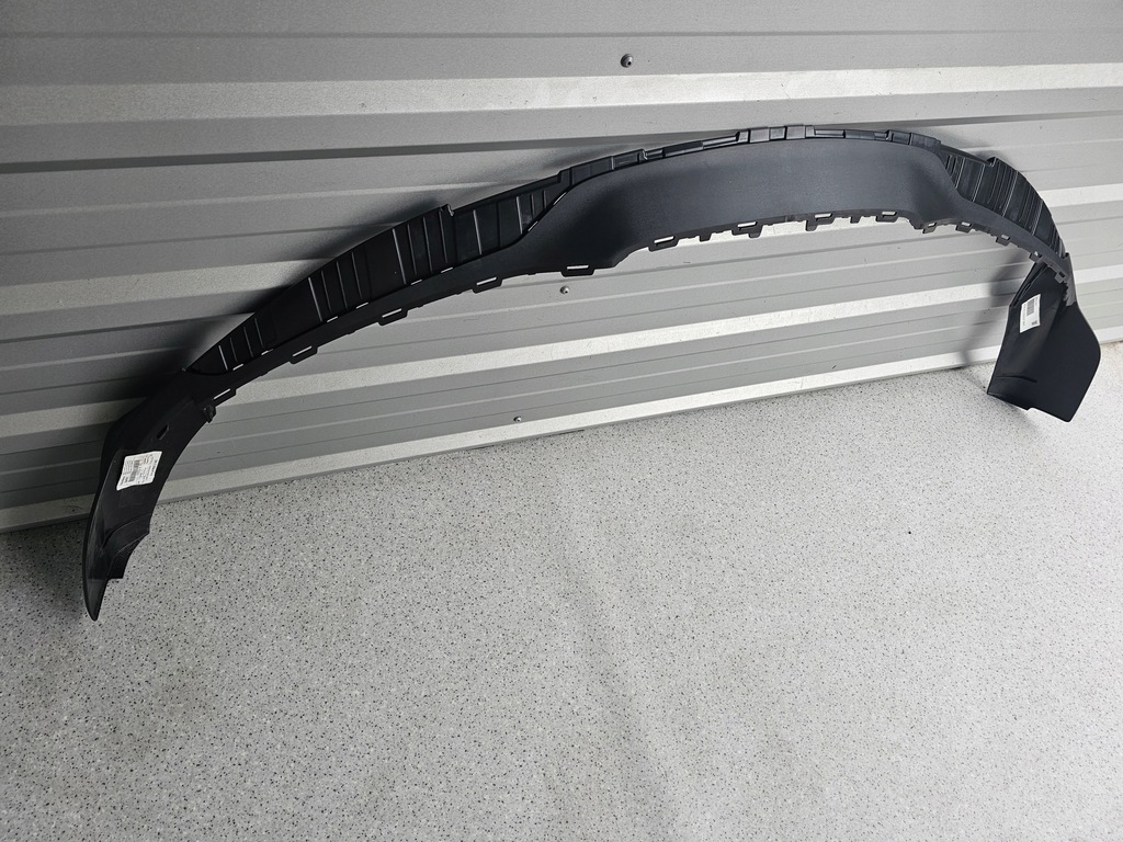 фото №7, Porsche taycan 9j cross turismo накладка бампера перед 9j0807541b