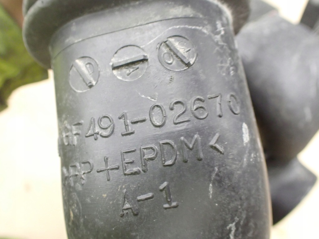 фото №15, Труба воздухозаборник воздуха 17751-21120 toyota prius ii