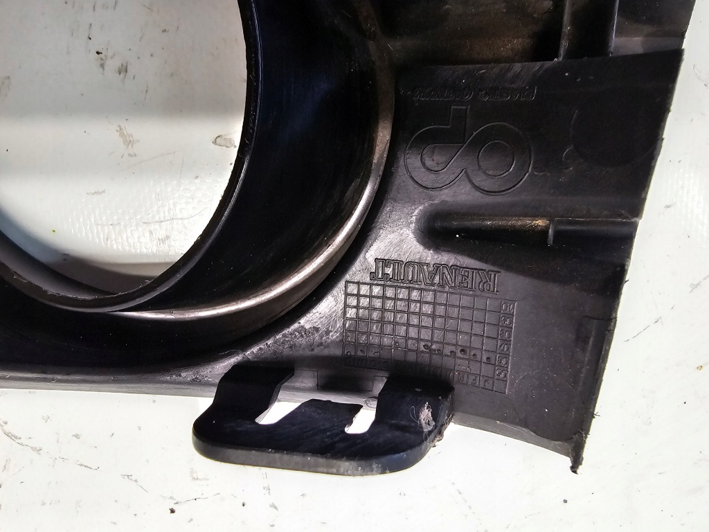 Купить Решётка бампера левая правый  перед renault scenic 2 рестайлинг  2006-2009