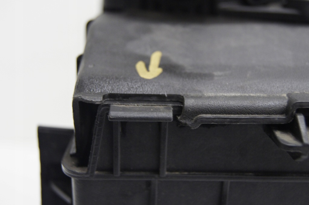 фото №10, Основа коробка акумулятор оригінальний номер 9801801880