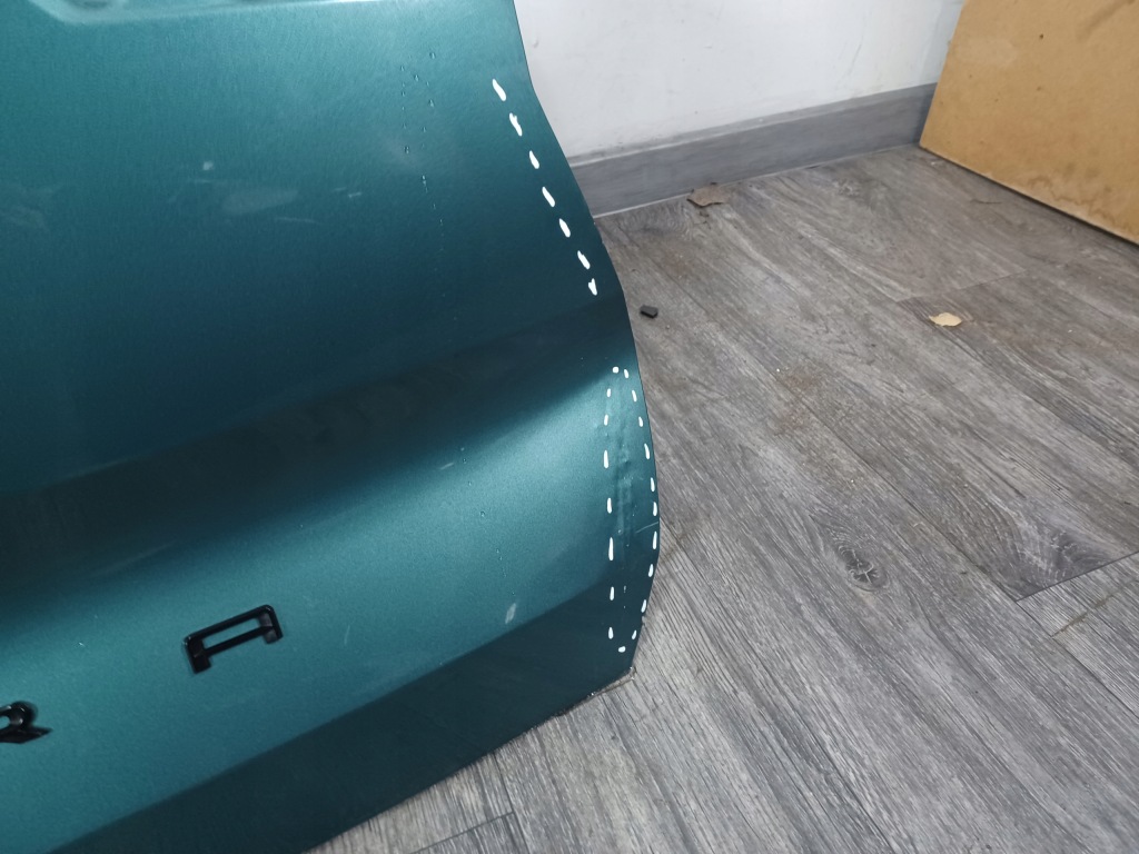 Кришка багажника ------ задній задня ------ opel frontera ----- od 2025- Оригінал