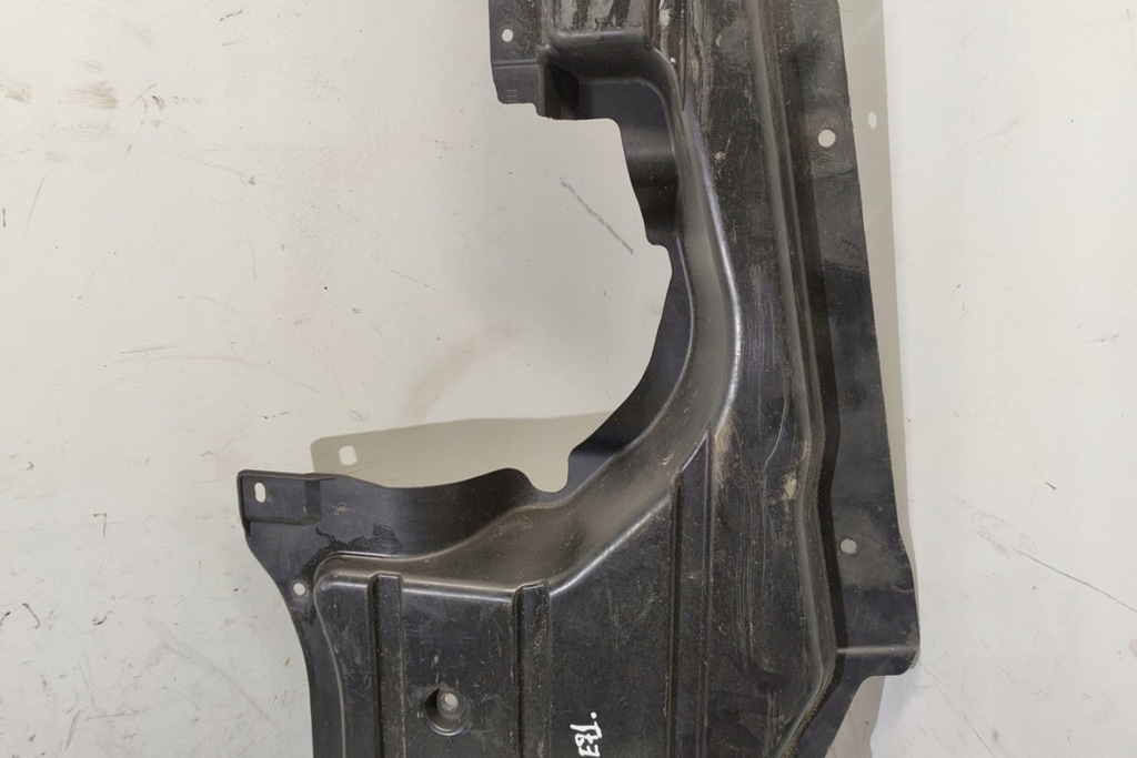 фото №9, Левая защита подвеска bmw x6 e71, e72 7217521 3.0l дизель 225kw 2011