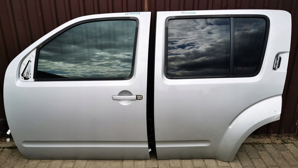 фото №1, Nissan pathfinder r51 дверь левая перед полный