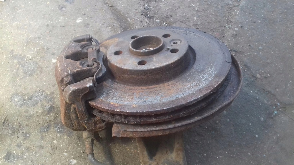 фото №16, Амортизационная стойка поворотный кулак правый volvo s80 ii