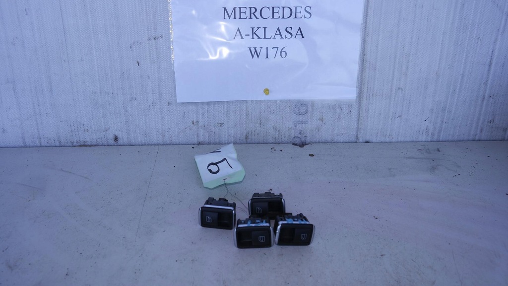 фото №1, Кнопка скло mercedes w176