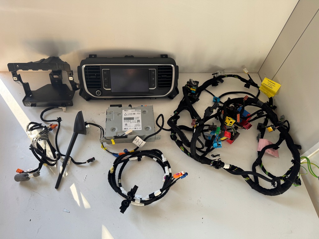 фото №1, Навігація оригінальна повний набір citroen jumpy iii expert 2023 rok