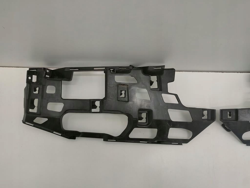 фото №1, Напрямна бампера перед skoda superb iii lift