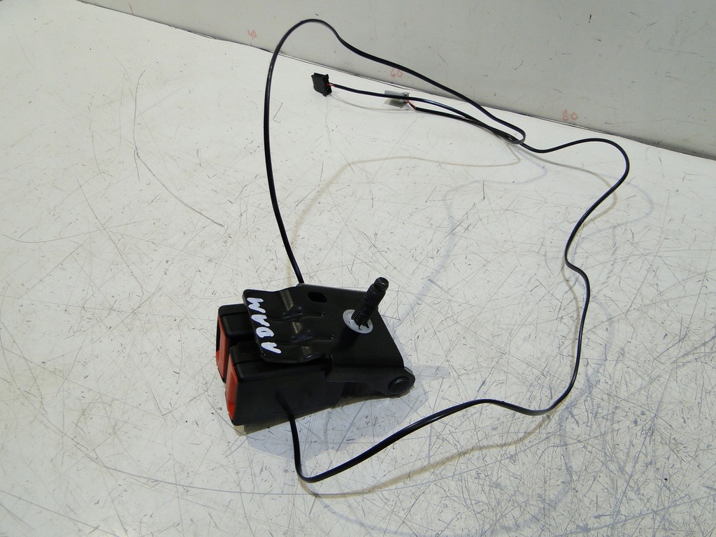 фото №9, Кліпса замок ременів задня opel adam 13357735