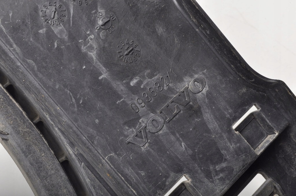 фото №8, Volvo c30 c70 ii 2.4 d5 вентилятор радіатора 31261990 1137328365 автоматична коробка передач