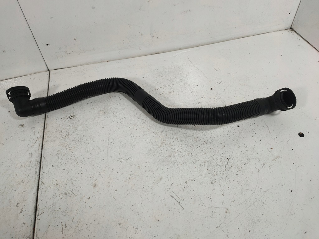 фото №1, Audi a7 4g трубка воздуха 4g0133889g