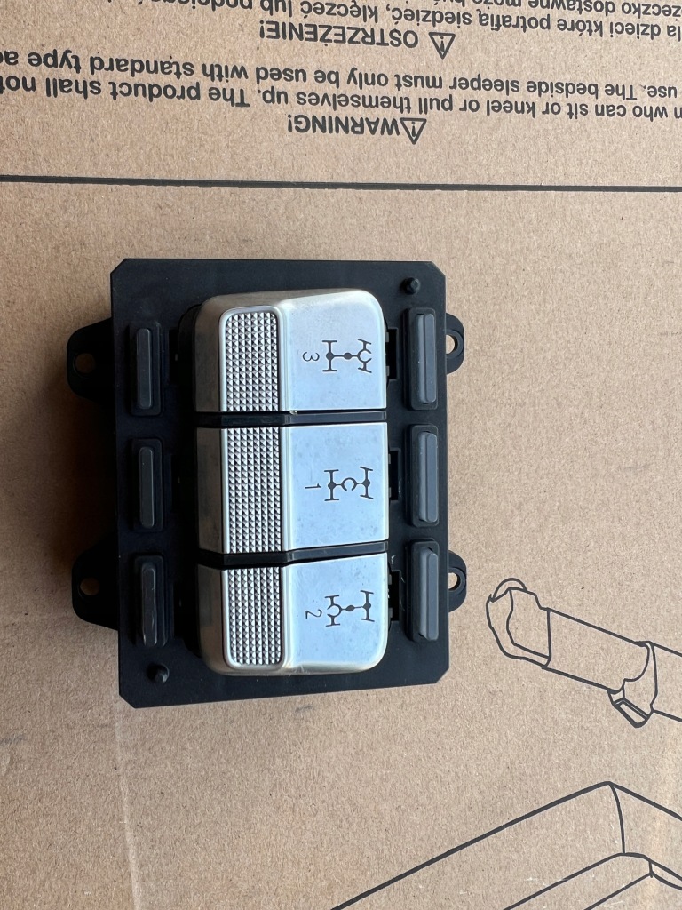 Купити Перемикач приводів mercedes a4639003004