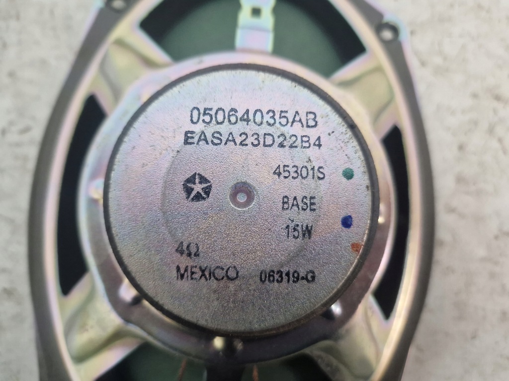 фото №8, Dodge challenger 15- динамік двері 05064035ab