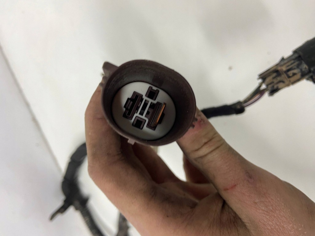 Джгут електрична рейки рульового управління перед alfa romeo stelvio в Україні