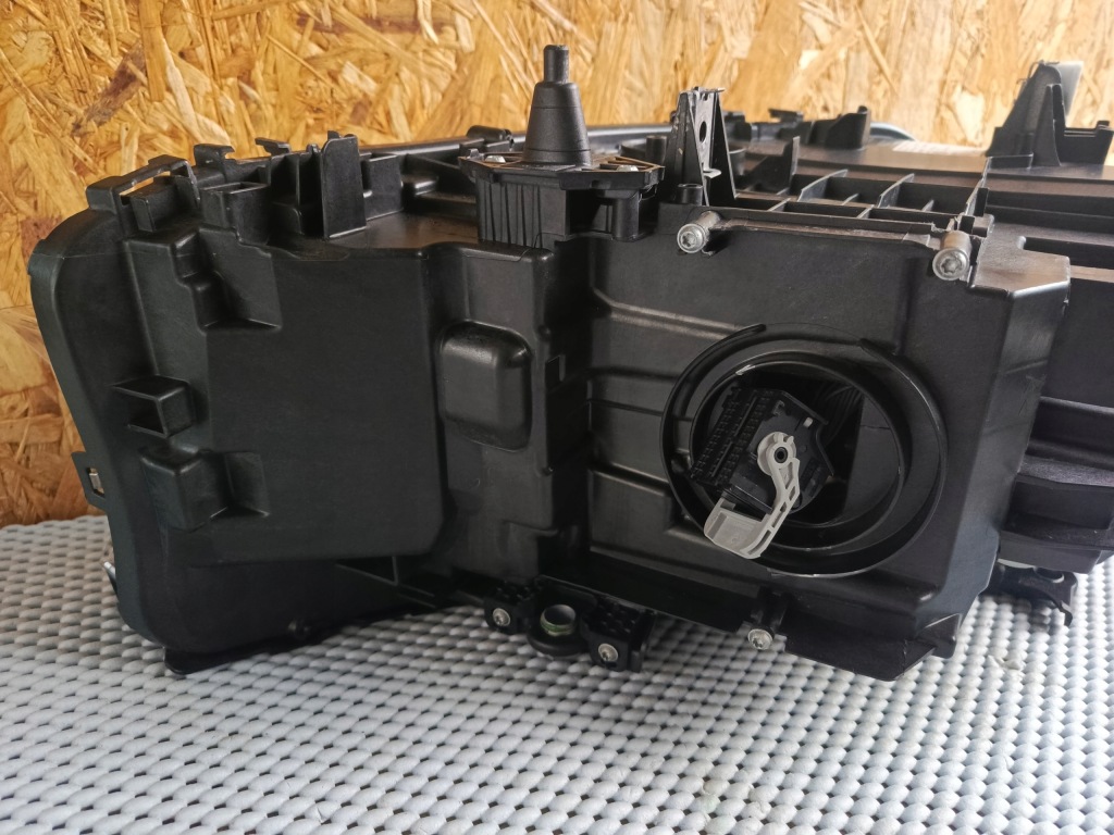 фото №11, Лампа перед левая bmw 5 v g30/g31 full led 8499111-01