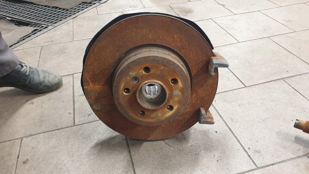 фото №5, Bmw e70 x5 поворотный кулак pista левый задняя