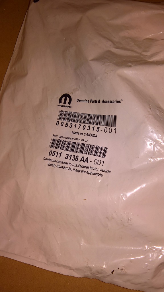 фото №6, Chrysler t&c dodge caravan направляющая кронштейн кронштейн бампера 05113137aa 36aa