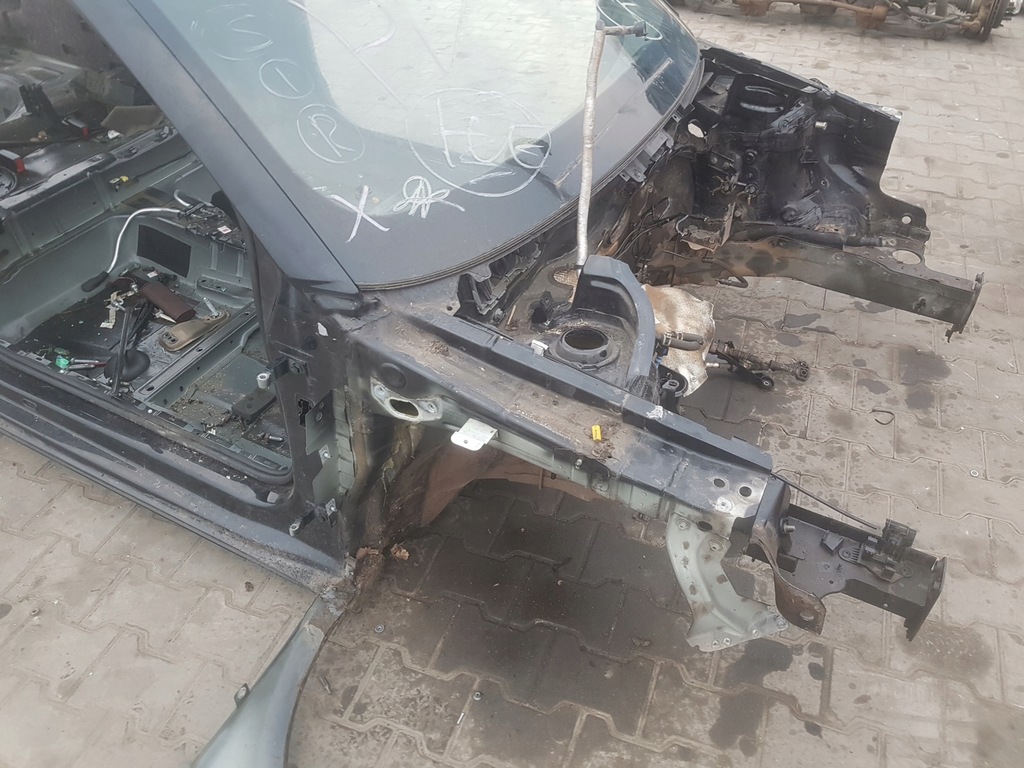 фото №1, Audi a1 8x чверть лонжерон права перед 3d lz9y