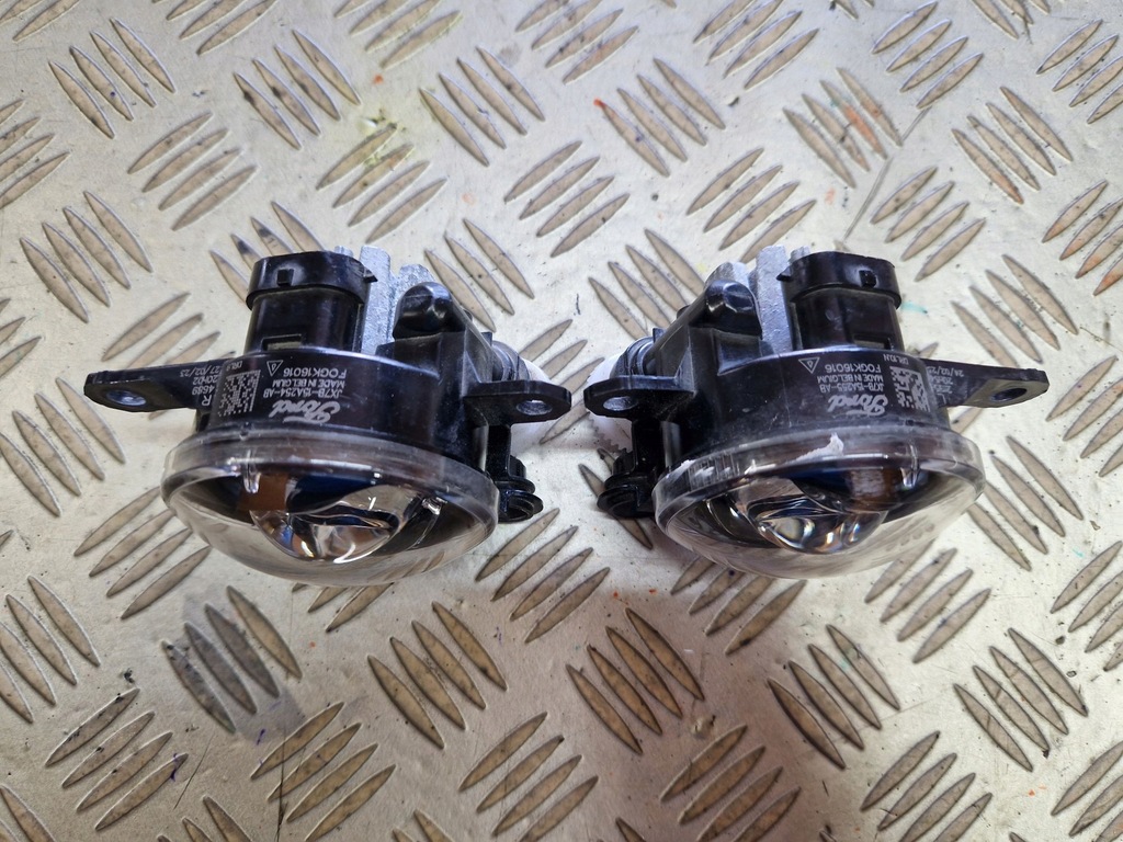 фото №1, Противотуманная фара правый ford focus iv kuga iii st-line 2018r-