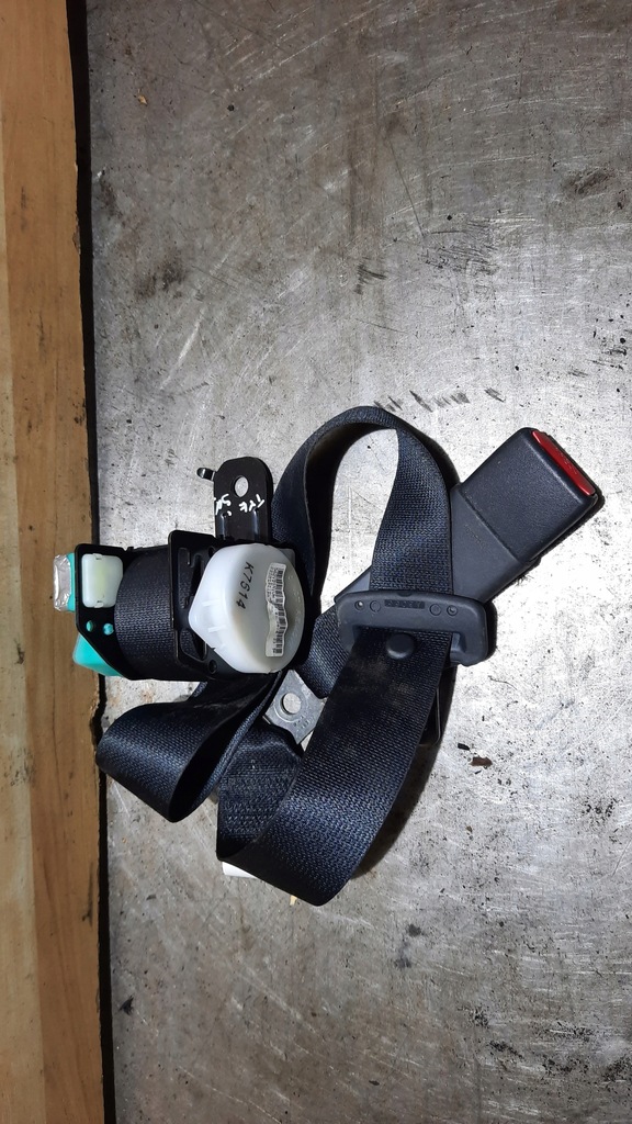 фото №1, Pas безопасности задняя средний toyota corolla e15