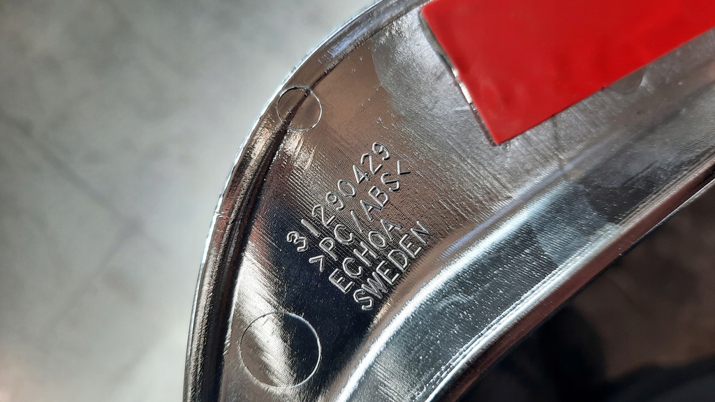 фото №10, Молдинг бампера хром оригинальный номер volvo xc60 31290429 08-13r