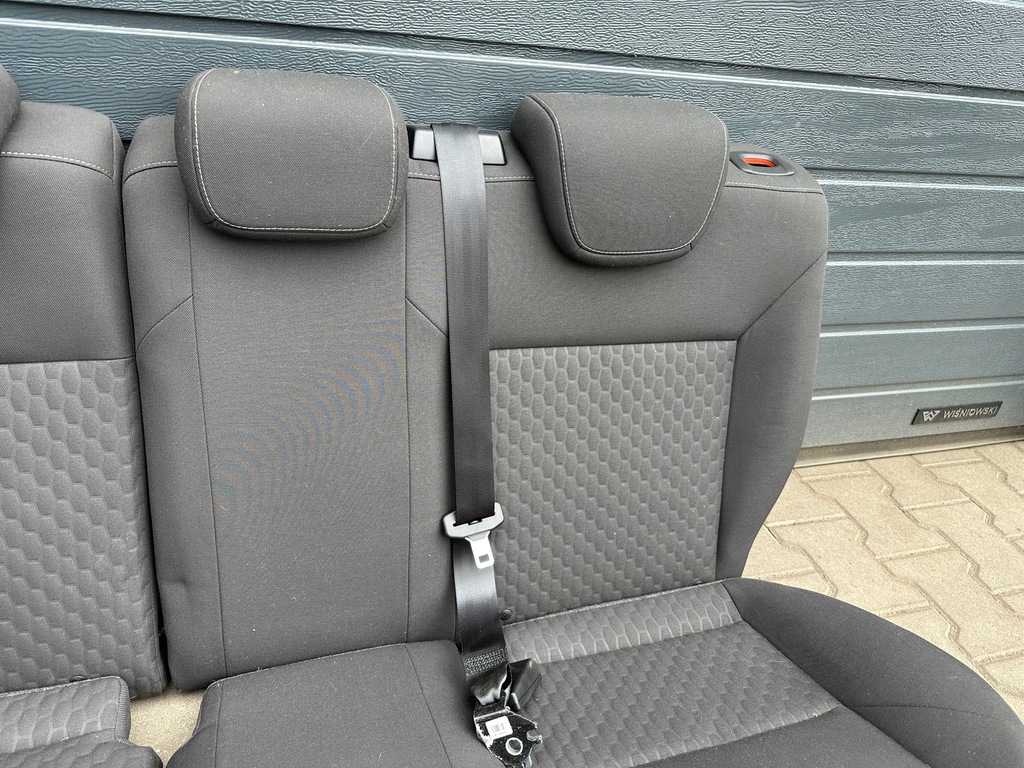 фото №8, Ford focus mk3 kombi заднее сиденье сиденья задние крепления