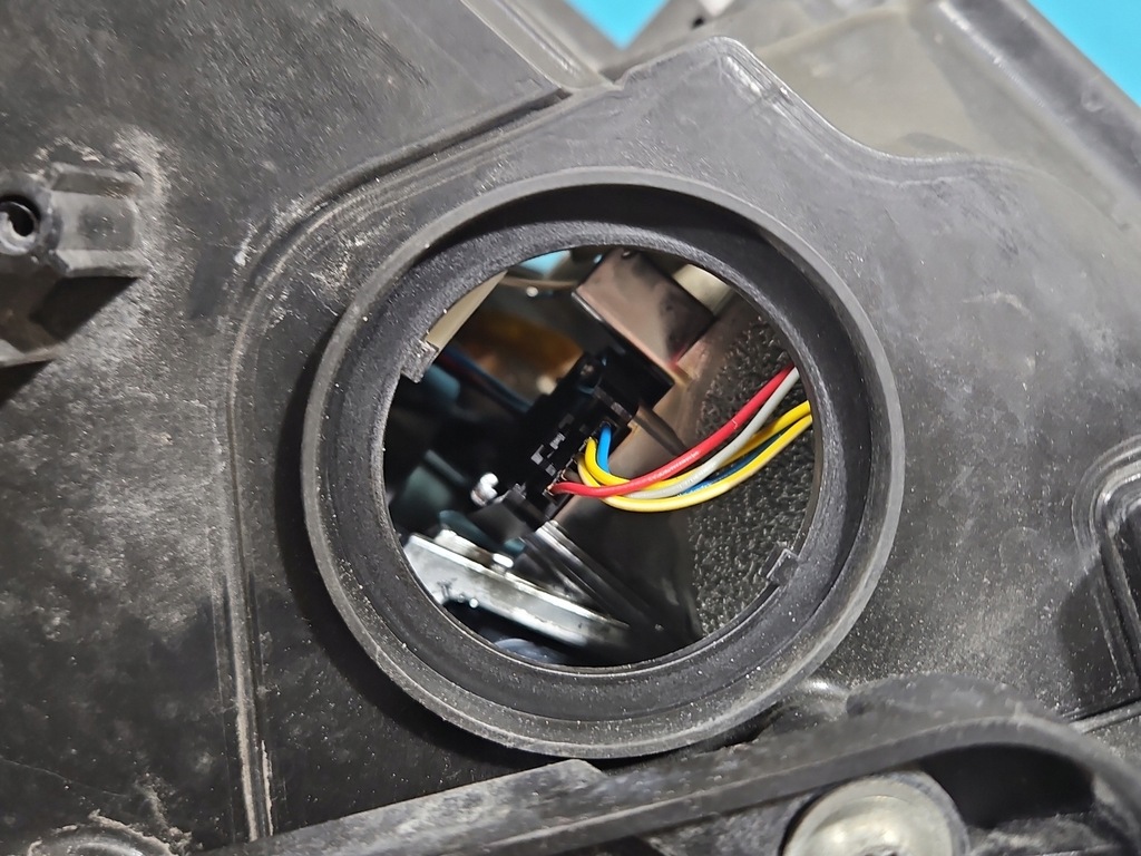 фото №10, Фара левый лампа перед bixenon led alfa romeo giulietta 10-13 europa