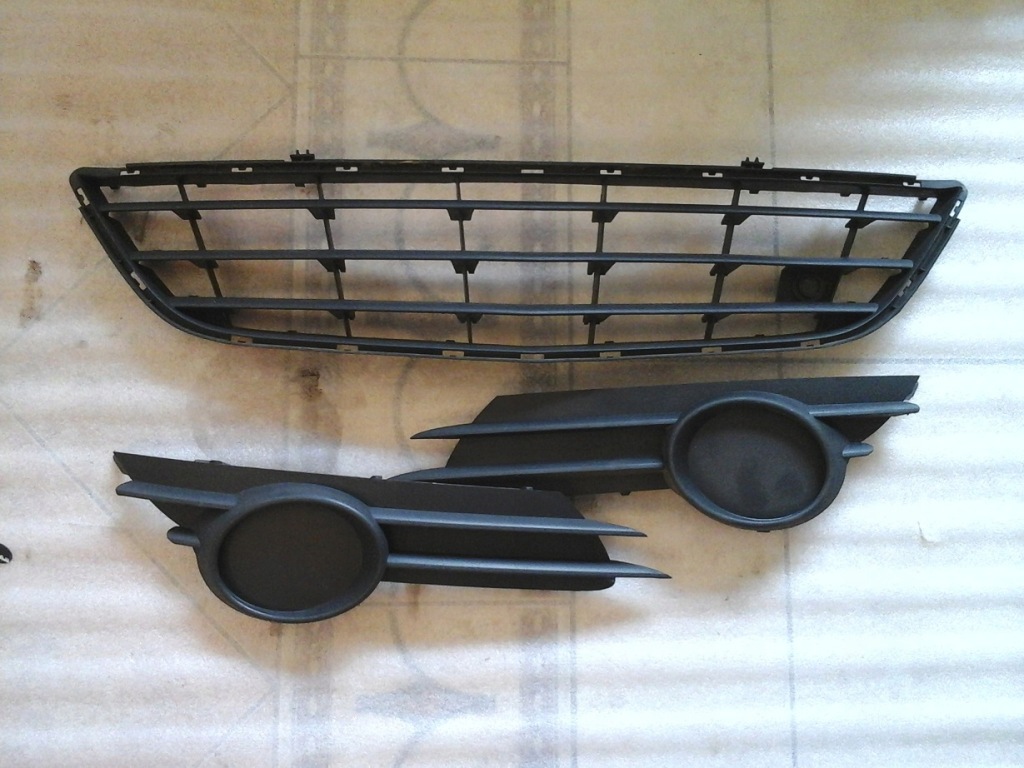 Купить Opel corsa d 2006-2010 год решётка бампера перед 13179942