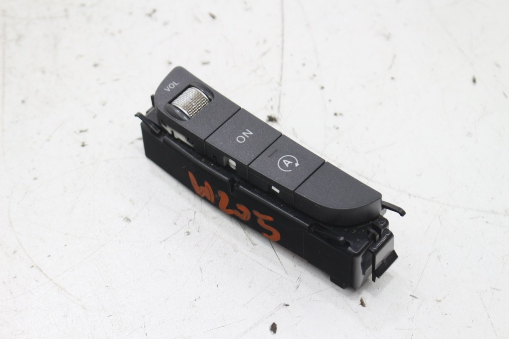 фото №1, Панель переключатель a2059056303 mercedes w205