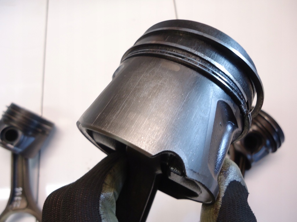 фото №5, Jaguar xf x250 xj x350 s-type 2.7d v6 2008 276dt поршень с шатун