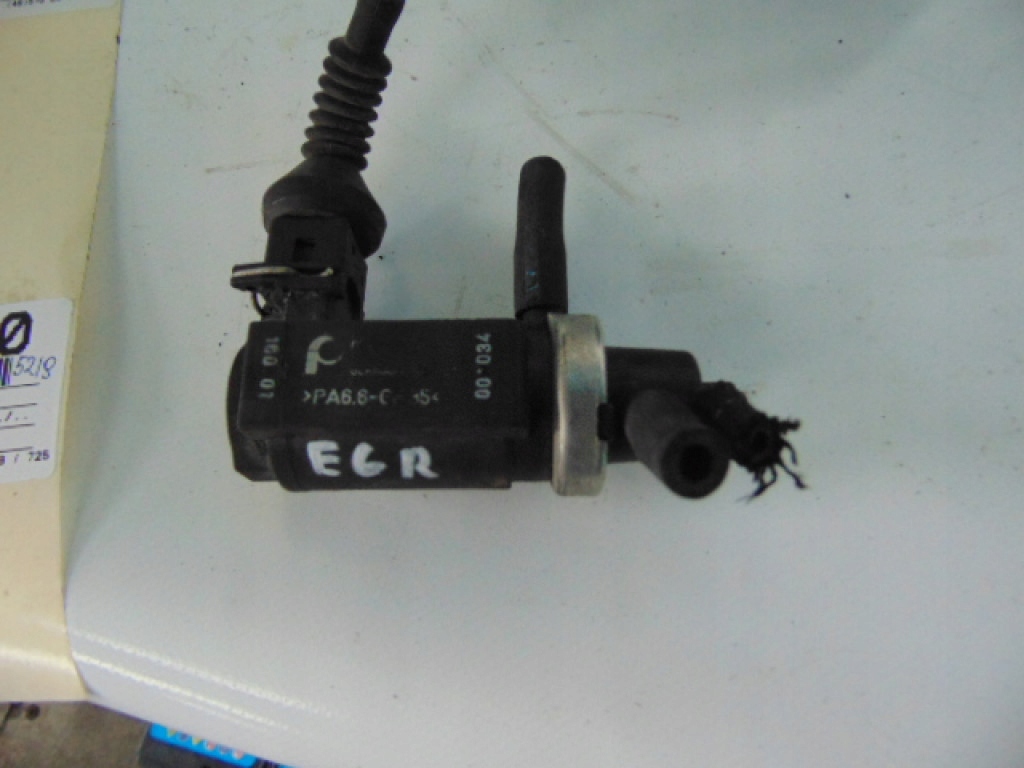 фото №1, Volkswagen passat клапан вакуумa ---