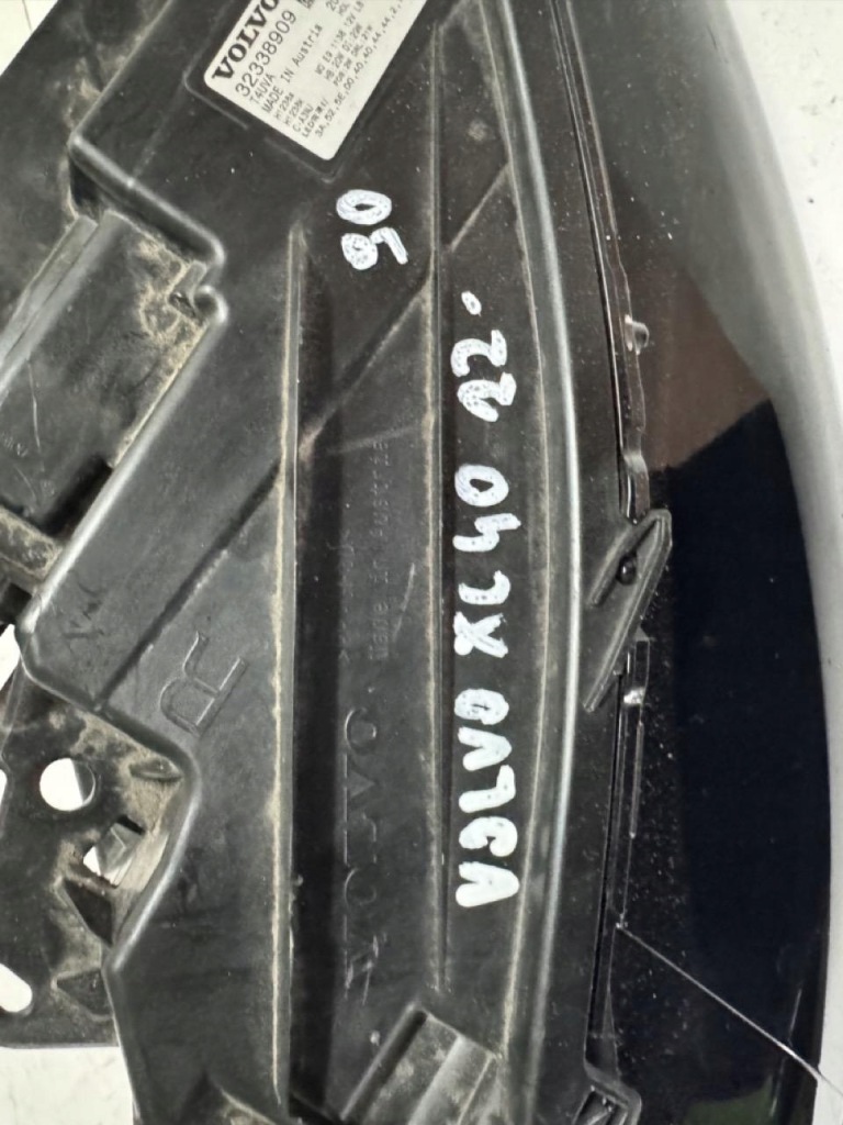 Фара правий перед volvo xc40 xc 40 22- в Україні