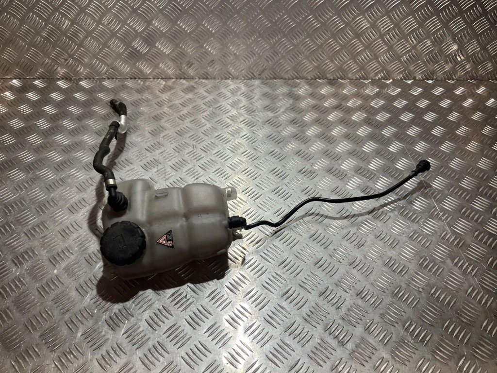 фото №1, Бак расширительный mercedes gla ii h247 1.3 cgi