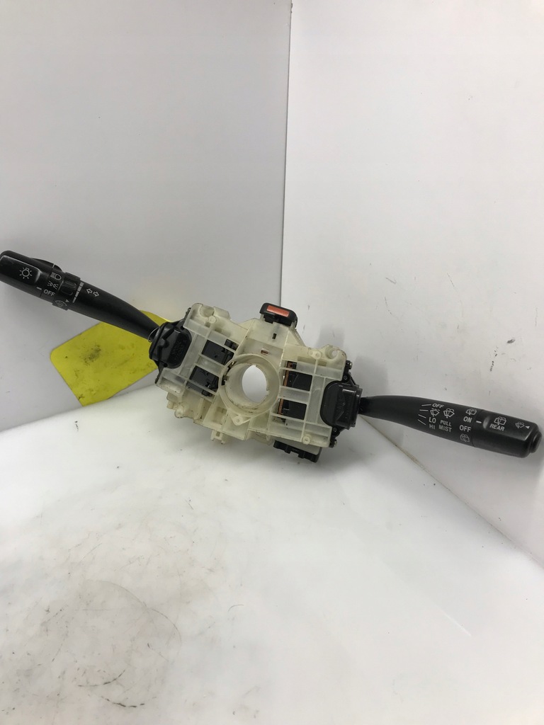 фото №1, Переключатель комбинированный subaru оригинальный номер 83111fc07