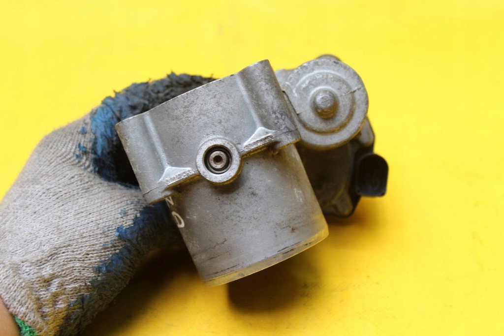 фото №6, Дроссельная заслонка golf v ibiza iv 1.4 16v 03c133062s